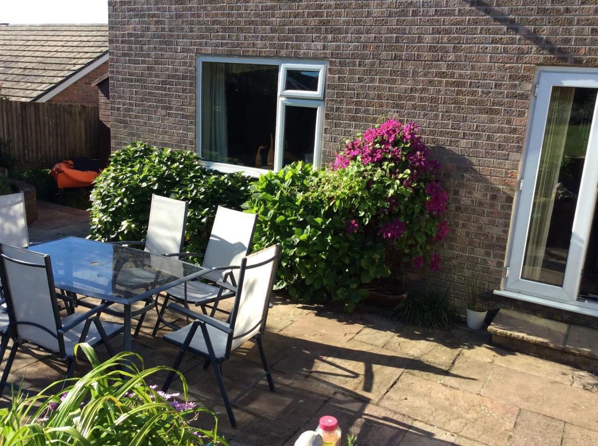 Il Giardino Bed and Breakfast New Quay Exteriör bild